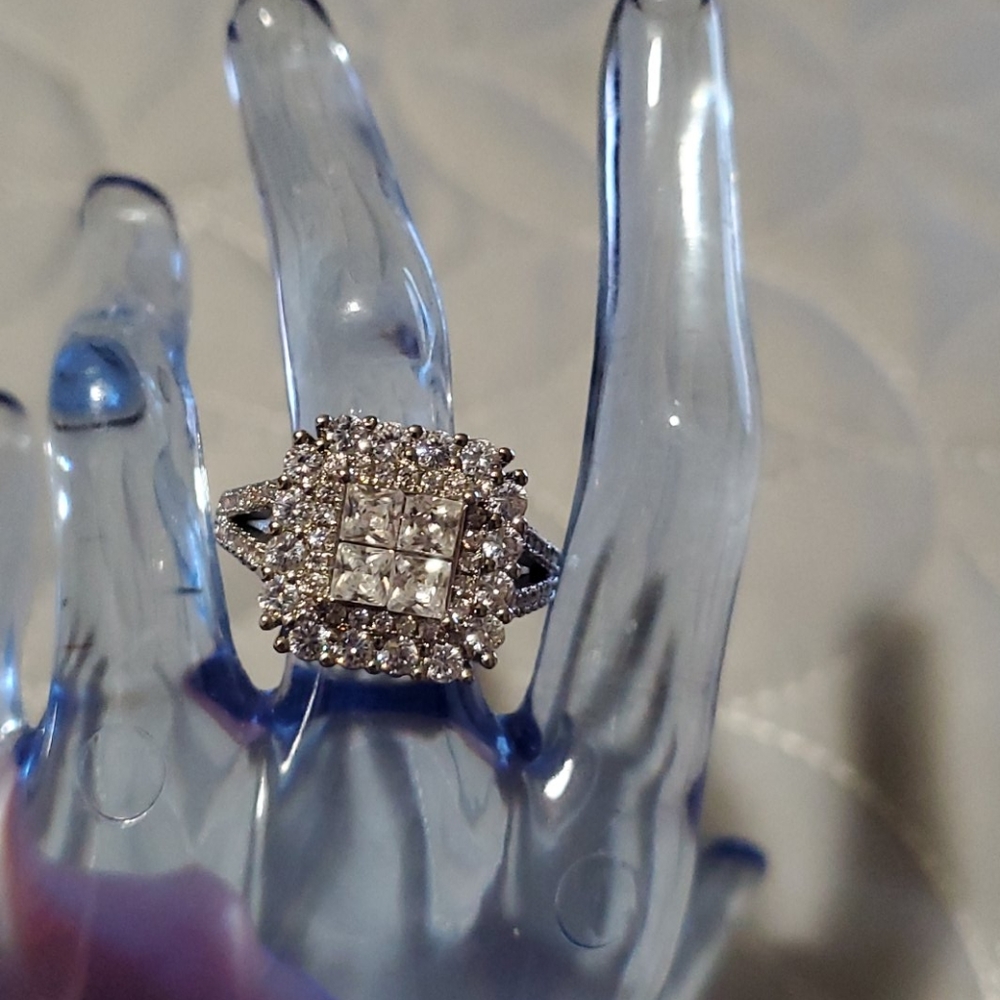 NEW SS BEAUTIFUL RING